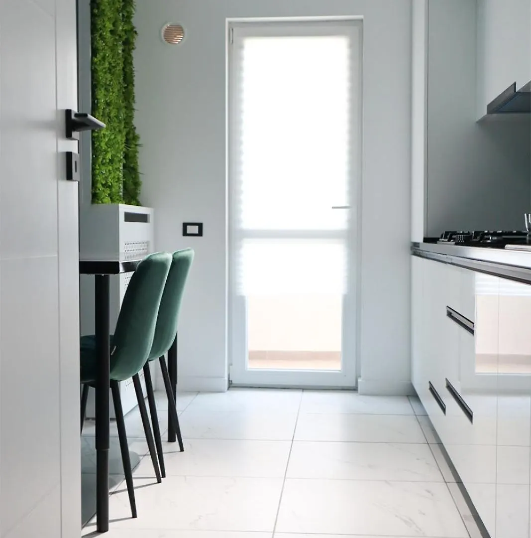 Karimi Apartment - Grand Kristal Residence Bucuresti
